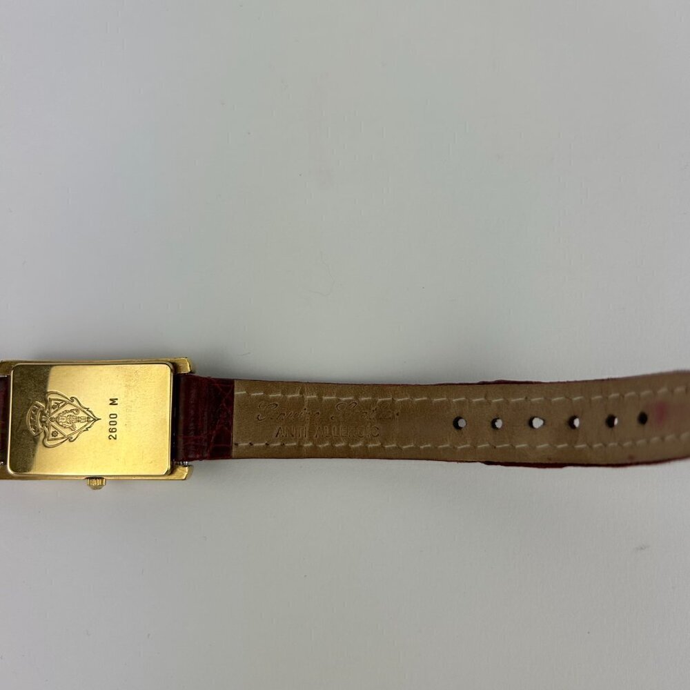 GUCCI 2600M Vintage Women's Quartz Watch Red Leather band - Picture 9 of 10